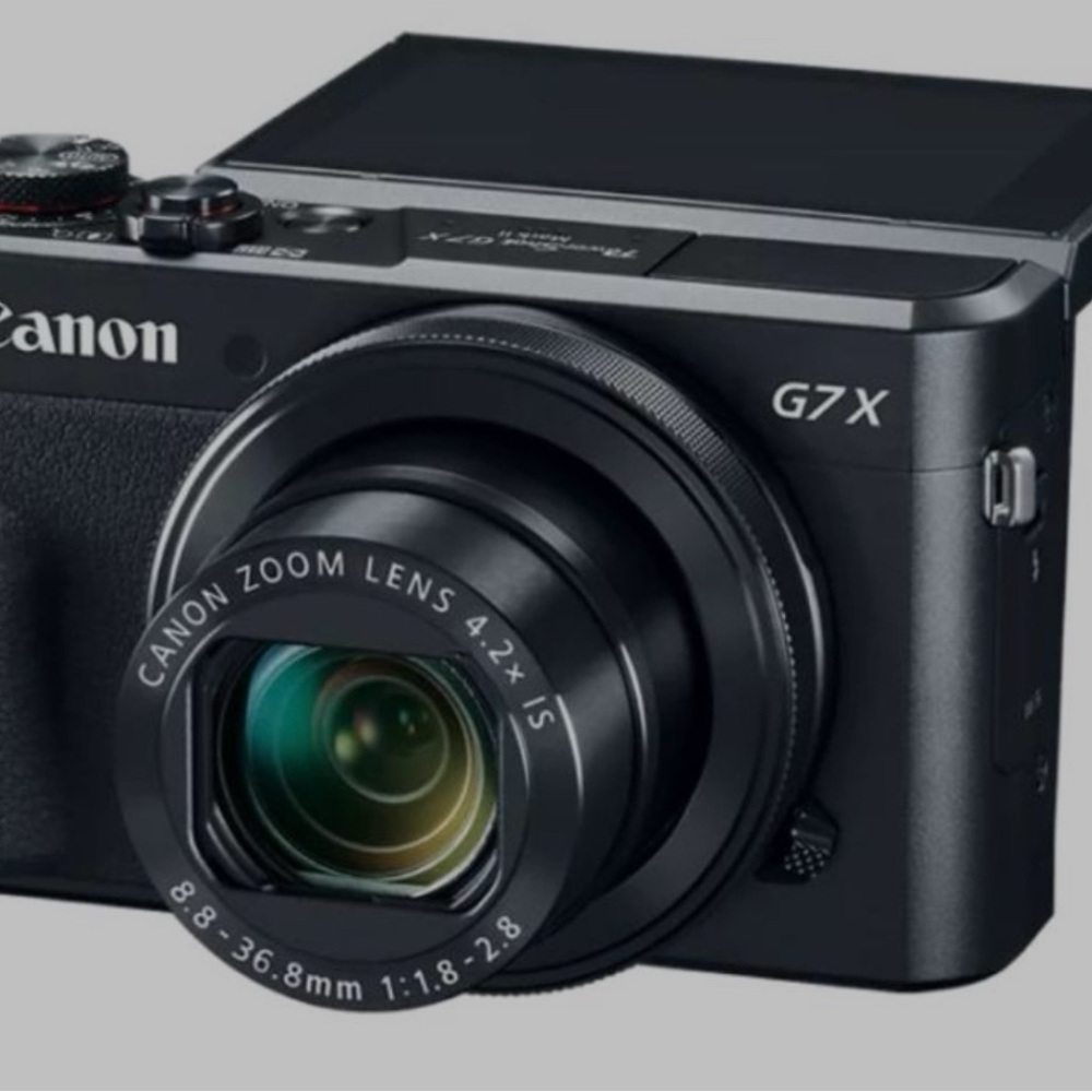 Canon G7 X Silver and Black Digital Camera